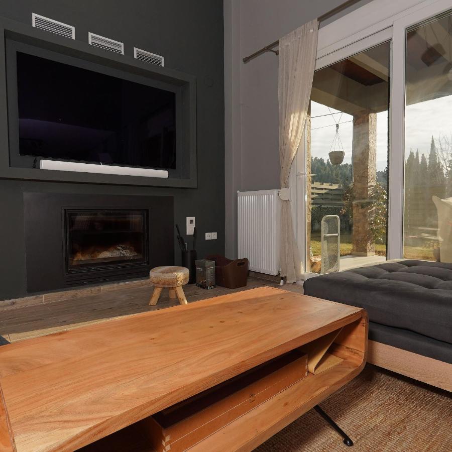 Villa Eli - Luxury Nature Getaway - Strategically Located For Beach Exploration - Onsite Power For Electric Vehicle Fourka Esterno foto