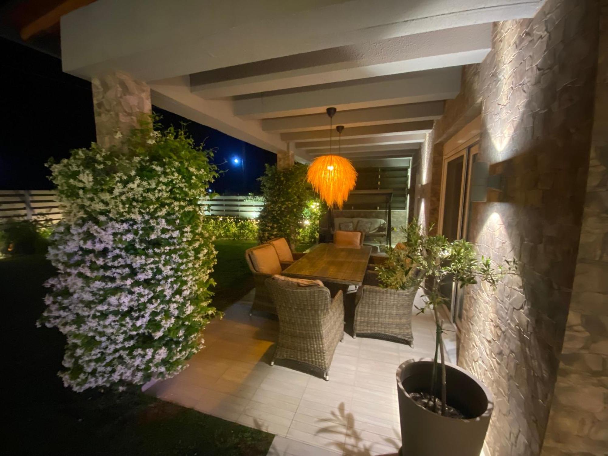 Villa Eli - Luxury Nature Getaway - Strategically Located For Beach Exploration - Onsite Power For Electric Vehicle Fourka Esterno foto